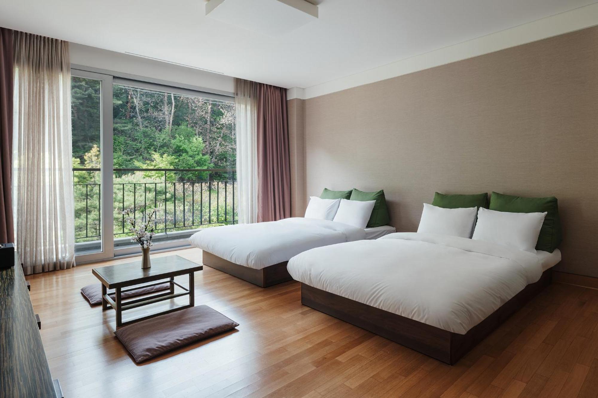 The Suites Hotel Namwon Eksteriør bilde