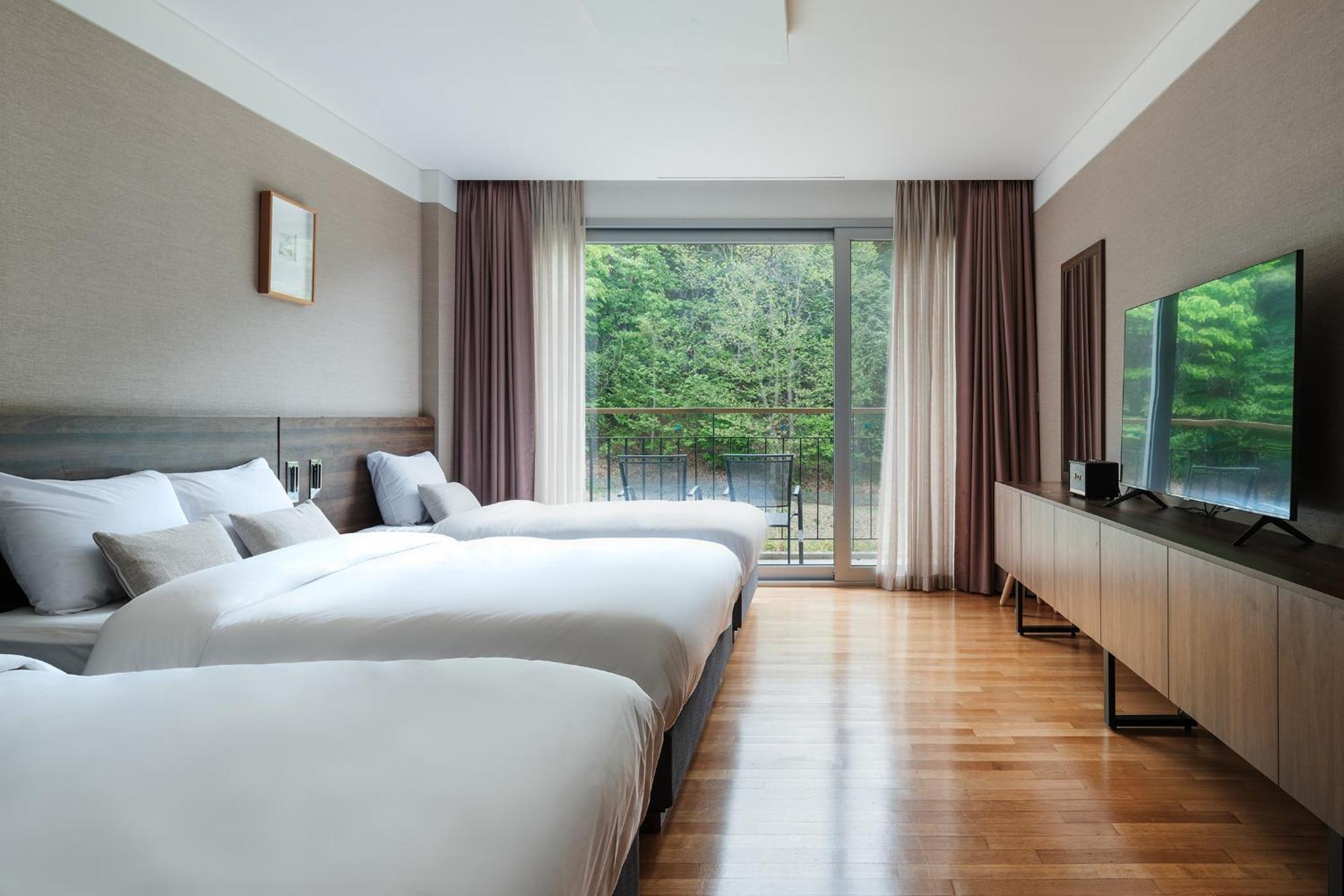 The Suites Hotel Namwon Eksteriør bilde